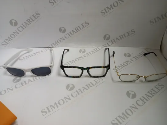 LOT OF ASSORTED PAIRS OF GLASSES TO INCLUDE SMART BUY, SPECSAVERS, GLASSES DIRECT, ETC