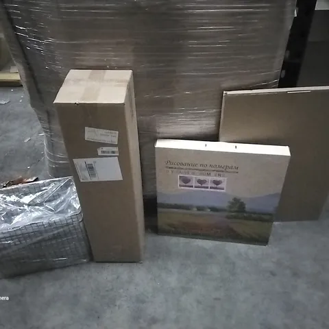 PALLET OF ASSORTED ITEMS TO INCLUDE PAINTING KITS, STORAGE BASKETS, HOME DECOR ETC