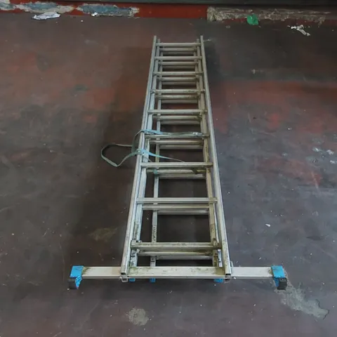 MAC ALLISTER COMBINATION LADDER - SIZE UNSPECIFIED 