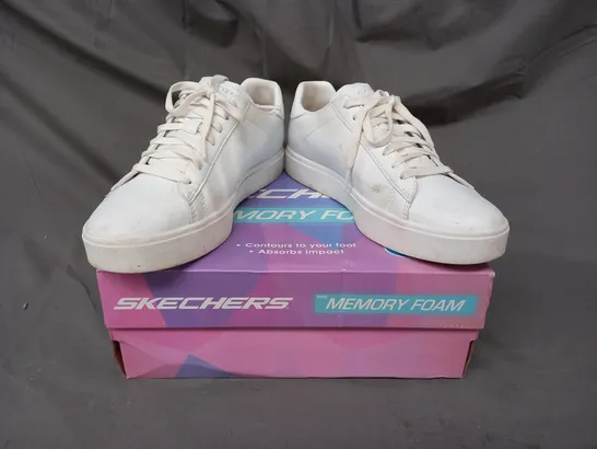 PAIR OF SKECHERS COURT CLASSIC EDEN TRAINERS IN WHITE SIZE 5