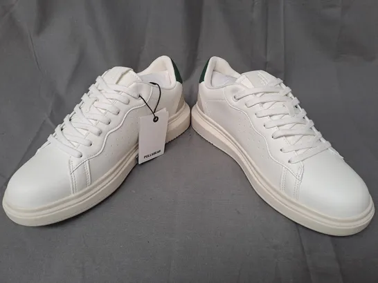 PAIR OF PULL & BEAR SHOES IN WHITE/GREEN EU SIZE 41