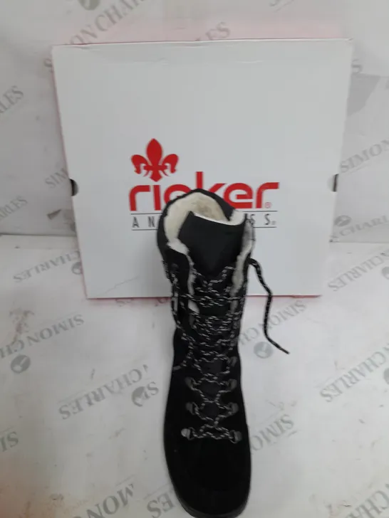 BOXED PAIR OF RIEKER SUEDE WATER RESISTANT BOOTS IN BLACK SIZE 6