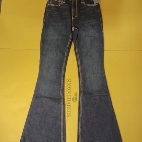 HOLLISTER HIGH-RISE FLARE SOFT STRETCH JEANS - SIZE 2R W26R 