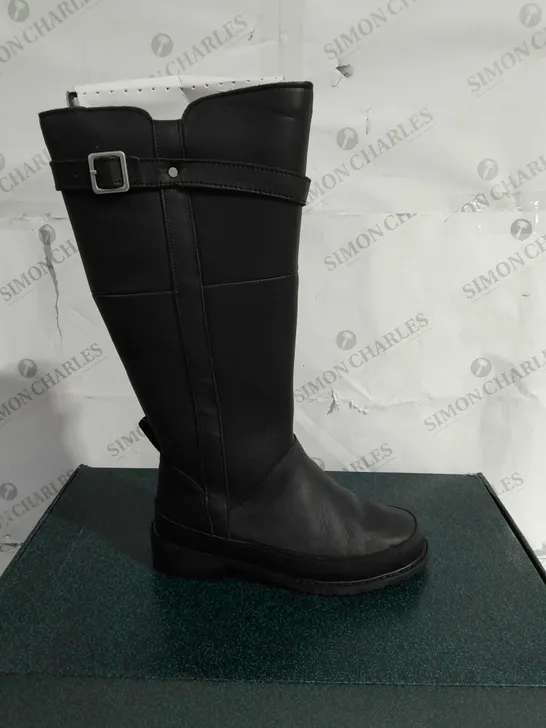 EMU AUSTRALIA "NATASHA" BLACK LEATHER KNEE-HIGH BOOTS, UK SIZE 5