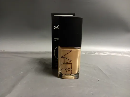 BOXED NARS SHEER GLOW FOUNDATION YUKON 