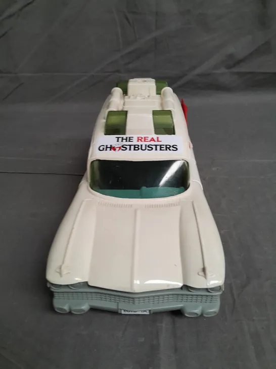 GHOSTBUSTER - ECTO-1 CAR