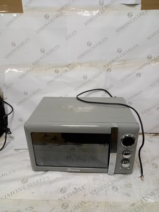 SWAN RETRO 800W GREY MICROWAVE 