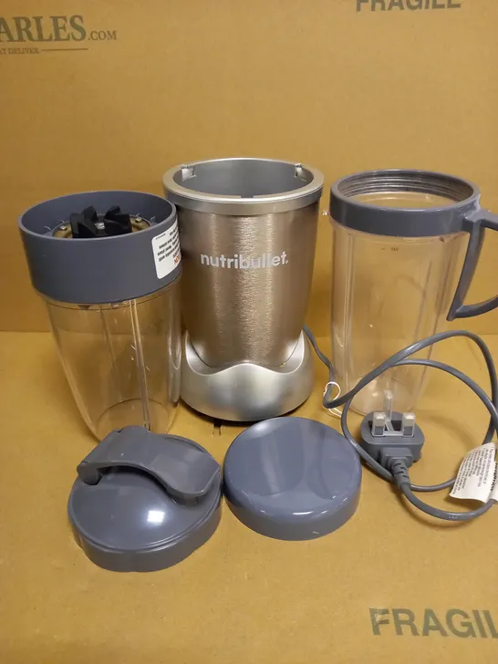 NUTRIBULLET 900W BLENDER CHAMPAGNE MULTI-FUNCTION SMOOTHIE MAKER