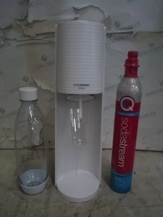 BOXED SODASTREAM TERRA WATER MACHINE 