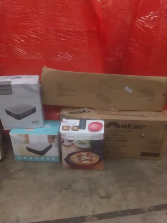 PALLET OF ASSORTED ITEMS INCLUDING DOUBLE AIR MATTRESS, QUEEN SIZE AIR MATTRESS, NON STICK PIZZA MAKER, CLOTHES RACK, SCOOTER