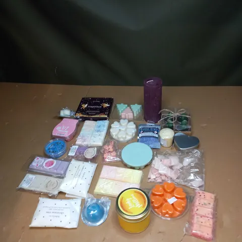 LOT OF ASSORTED CANDLES AND WAX MELTS