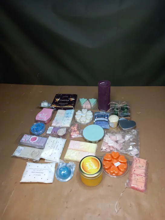 LOT OF ASSORTED CANDLES AND WAX MELTS