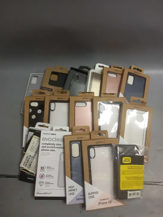 BOX OF APPROXIMATELY 100 PHONE CASES IN VARIOUS MODELS, STYLES AND COLOURS TO INCLUDE IPHONE XR, SAMSUNG S20, GALAXY NOTE8 ETC