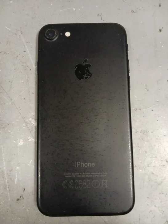 APPLE IPHONE 7 SMARTPHONE 