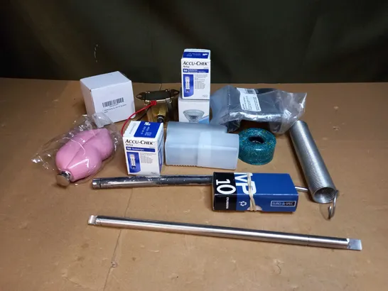 BOX OF ASSORTED ITEMS TO INCLUDE, LIGHTS, ASSORTED FITTINGS ANS SPRINGS 