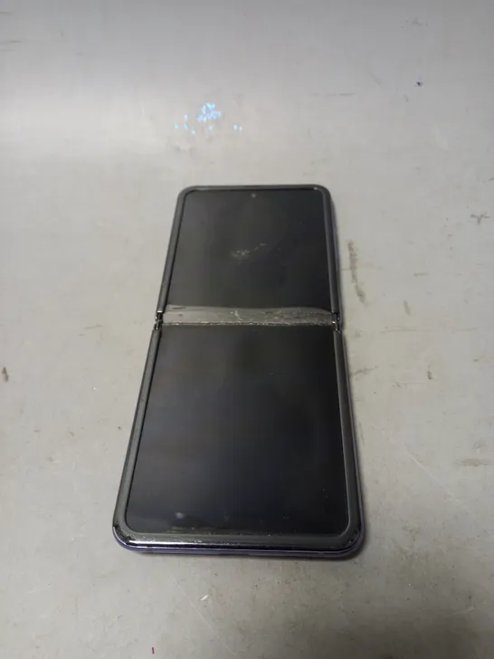 SAMSUNG GALAXY Z FLIP 