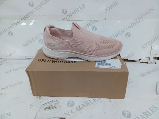 SKECHERS LIGHT PINK GO WALK TRAINERS- SIZE 6 