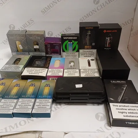 BOX OF APPROXIMATELY 30 E-CIGARETTE PRODUCTS TO INCLUDE VAPORESSO XROS3, VOOPOO DRAG S, GEEKVAPE OBELISK 54 ETC