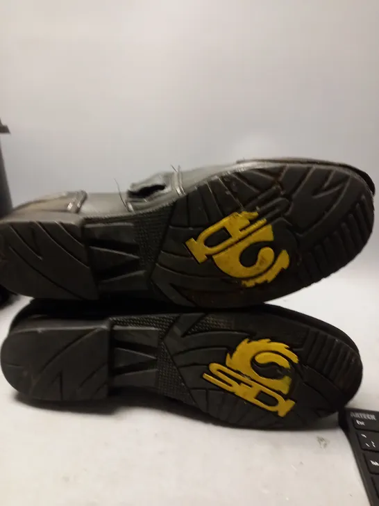 SIDI MOTORBIKE BOOT UNKNOW SIZE IN BLACK 