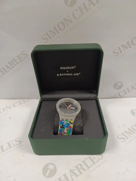 SWATCH X A BATHING APE WATCH WITH CASE