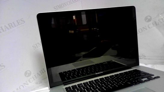 APPLE MACBOOK PRO CORE I7 500GB