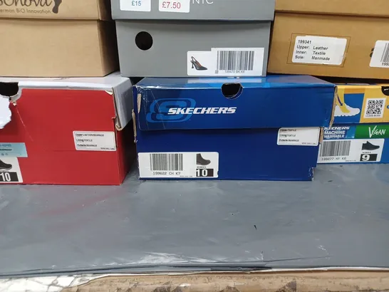 8 BOXED PAIRS OF SHOES IN VARIOUS SIZES BY SKETCHERS, RIEKER, ADESSO, BONOVA, AND VIONIC