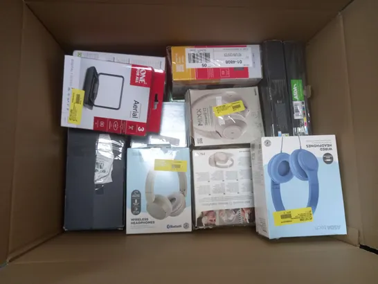 BOX OF APPROX. 20 ELECTRICAL ITEMS TO INCLUDE - POLAROID RADIO - KEYBOARDS - DVD PLAYERS 