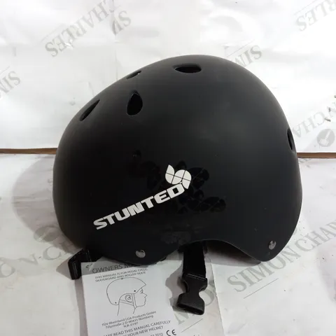 STUNTED RAMP HELMET 