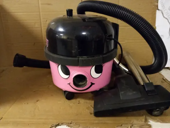 HENRY HETTY VACUUM