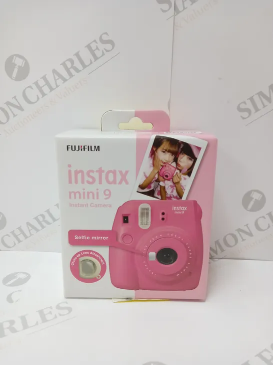 BRAND NEW BOXED FUJIFILM INSTAX MINI 9 INSTANT CAMERA 