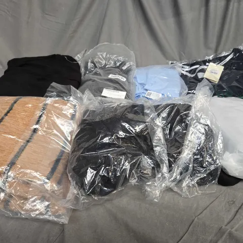 BOX OF ASSORTED CLOTHING ITEMS IN VARIOUS COLOURS, STYLE AND SIZES 