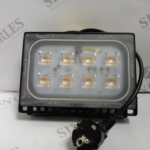 BOXED LED FLOODLIGHT - 6F87