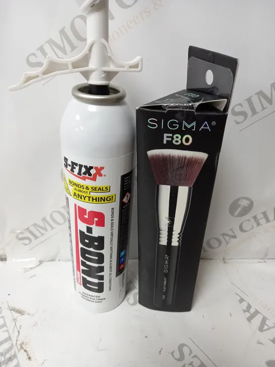 BOX OF APPROXIMATELY 15 ASSORTED HOUSEHOLD ITEMS TO INCLUDE FOUNDATION BRUSH, S-FIXX S-BOND, ETC