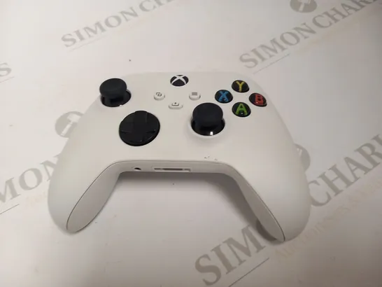 XBOX WIRELESS CONTROLLER