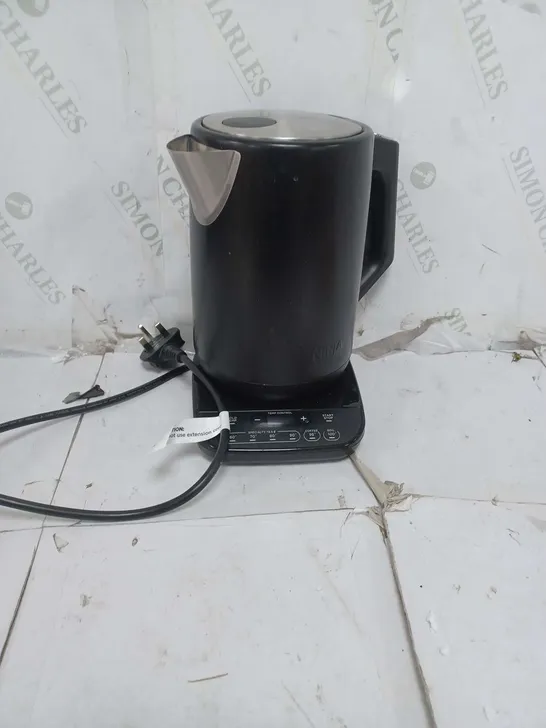 BOXED NINJA PERFECT TEMPERATURE KETTLE KT200UK