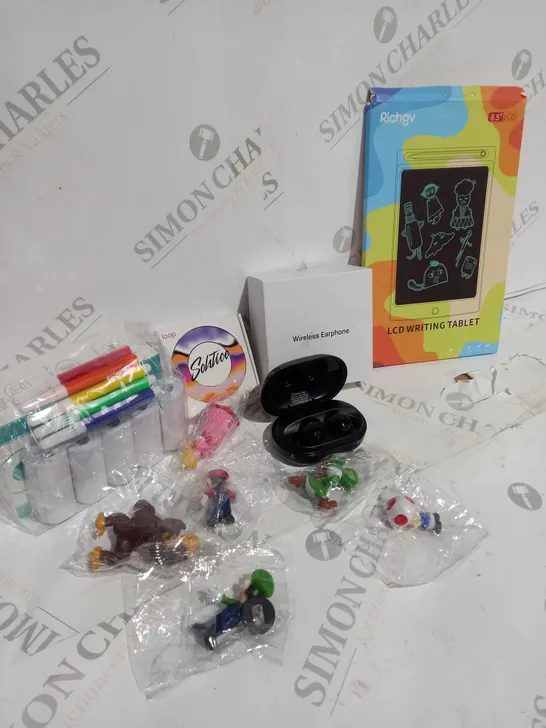 BOX OF ASSORTED ITEMS APPROXIMATELY 5 TO INCLUDE MARIO TOYS, COLOURING SET, LCD WRITING TABLET ETC