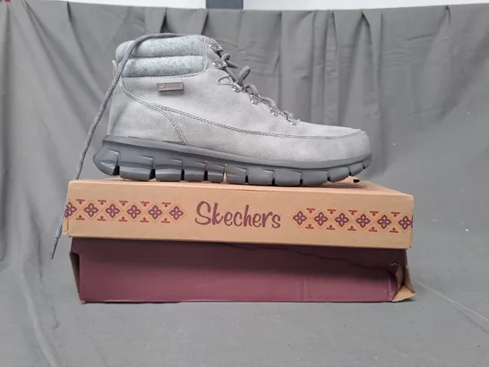 BOXED SKECHERS SYNERGY WARM TECH BOOTS, GREY - SIZE 7