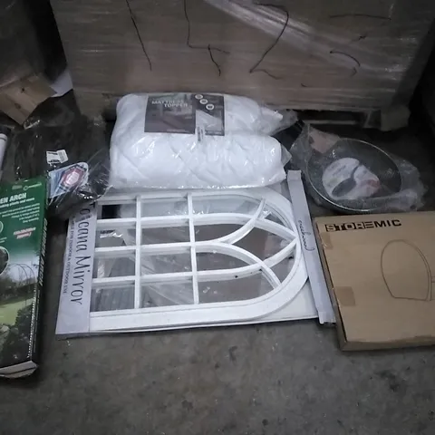 PALLET OF ASSORTED ITEMS INCLUDING STOREMIC TOILET SEAT, HAFSAP MATTRESS TOPPER, GARDEN ARCH, TRI STAT PREMIUM MARBLE COATED FRYING PAN, TOSCANA MIRROR, TROTRONIC AIR PURIFIER