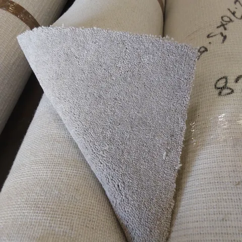 ROLL OF QUALITY DIM HEATHERS CARPET // SIZE APPROX: 5m X 2.68m