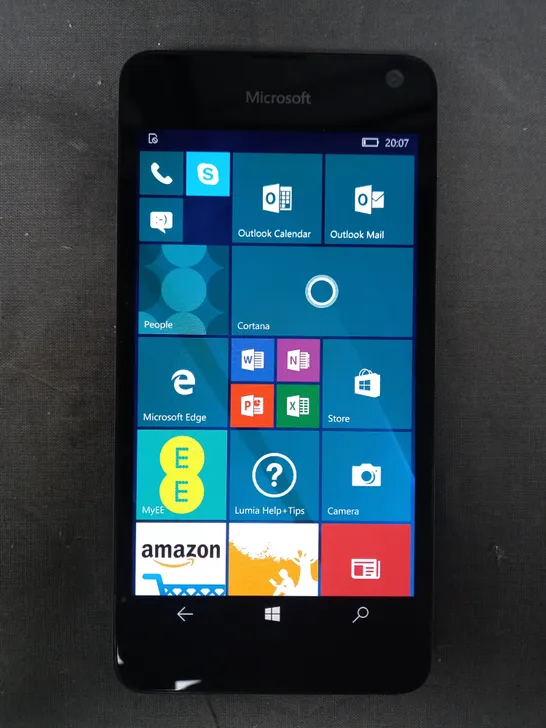 MICROSOFT LUMIA 650 MOBILE PHONE IN BLACK 