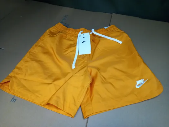 NIKE ABOVE THE KNEE SHORTS - ORANGE SIZE XS