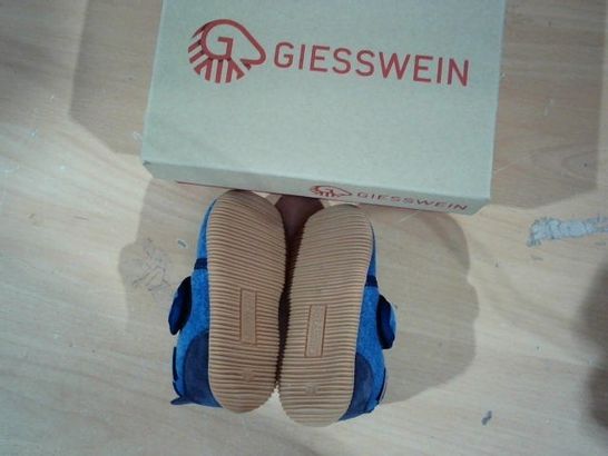 BOXED PAIR OF GIESSWEIN KIDS SLIM FIT SHOES JEANS BLUE SIZE 21