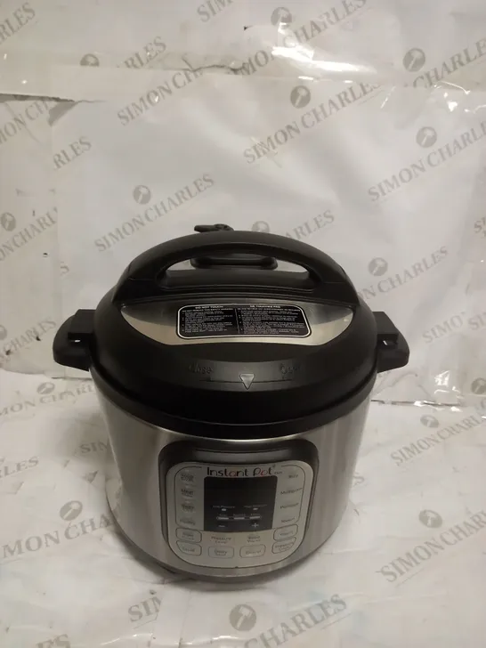 INSTANT POT DUO SMART PRESSURE COOKER