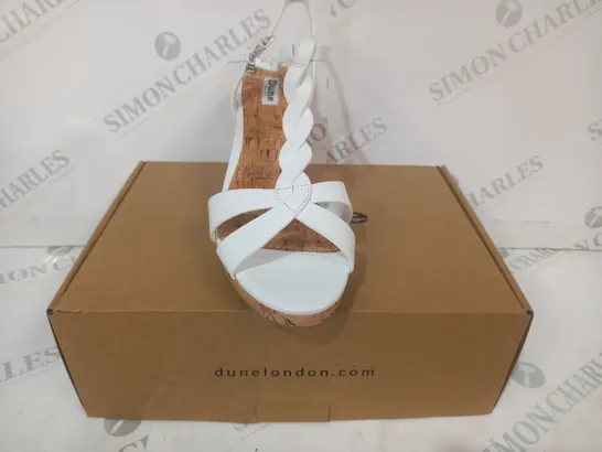 BOXED DUNE LONDON OPEN TOE WEDGE SANDALS IN WHITE SIZE 7