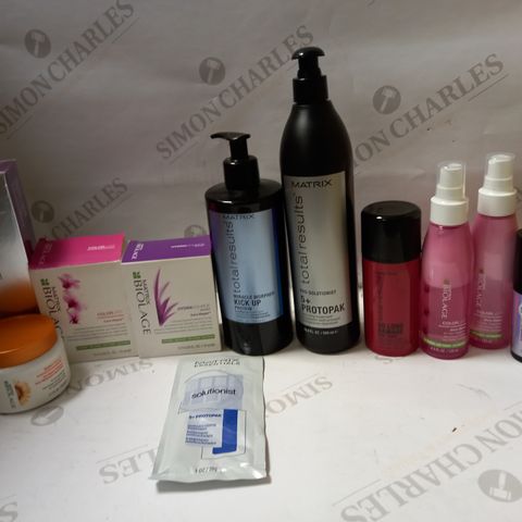 LOT OF APPROX 12 ASSORTED MATRIX HAIRCARE PRODUCTS TO INCLUDE RESTORING TREATMENT, IROM TAMER, SUN REPAIR TREATMENT, ETC