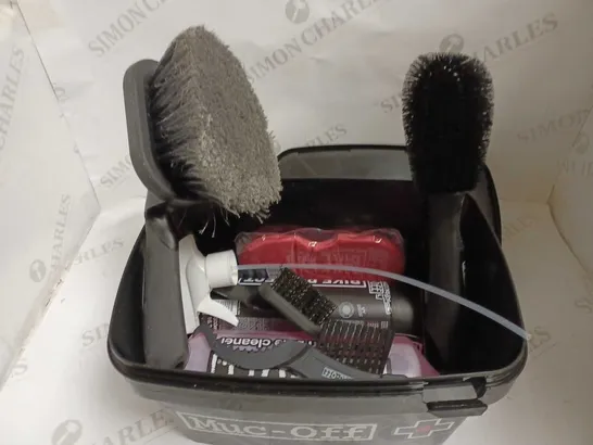 MUC-OFF BICYCLE CLEANING KIT