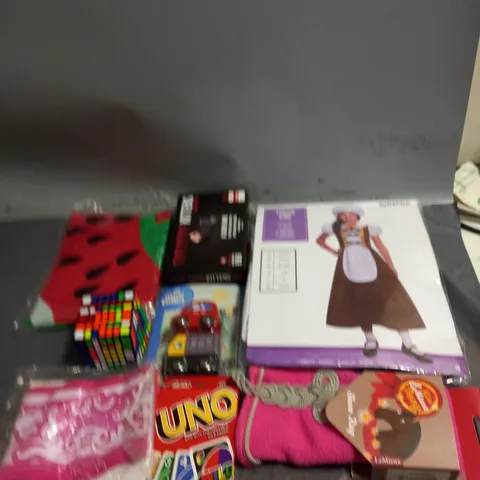 BOX OF ASSORTED TOYS AND GAMES TO INCLUDE FANCY DRESS, RUBIKS CUBE AND UNO