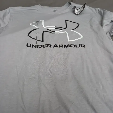 UNDER ARMOUR LIGHT GREY T-SHIRT - MEDIUM