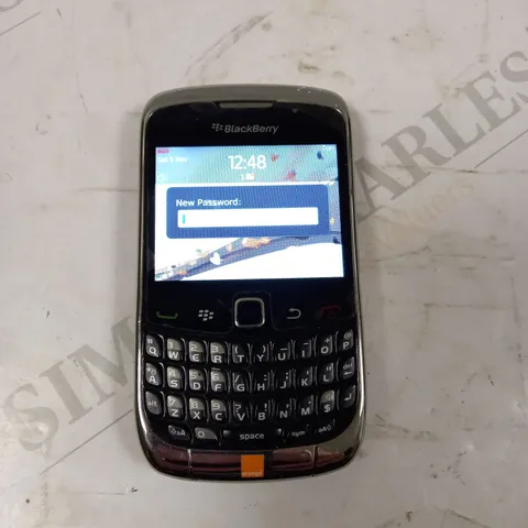 BLACKBERRY CURVE MOBILE PHONE 