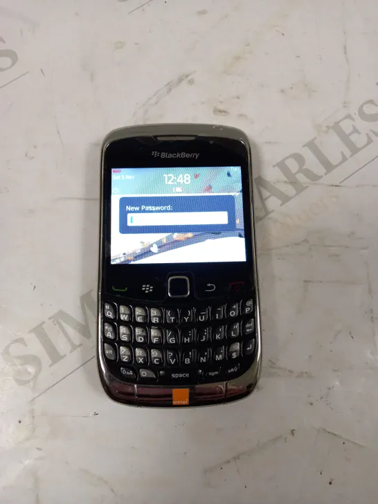 BLACKBERRY CURVE MOBILE PHONE 